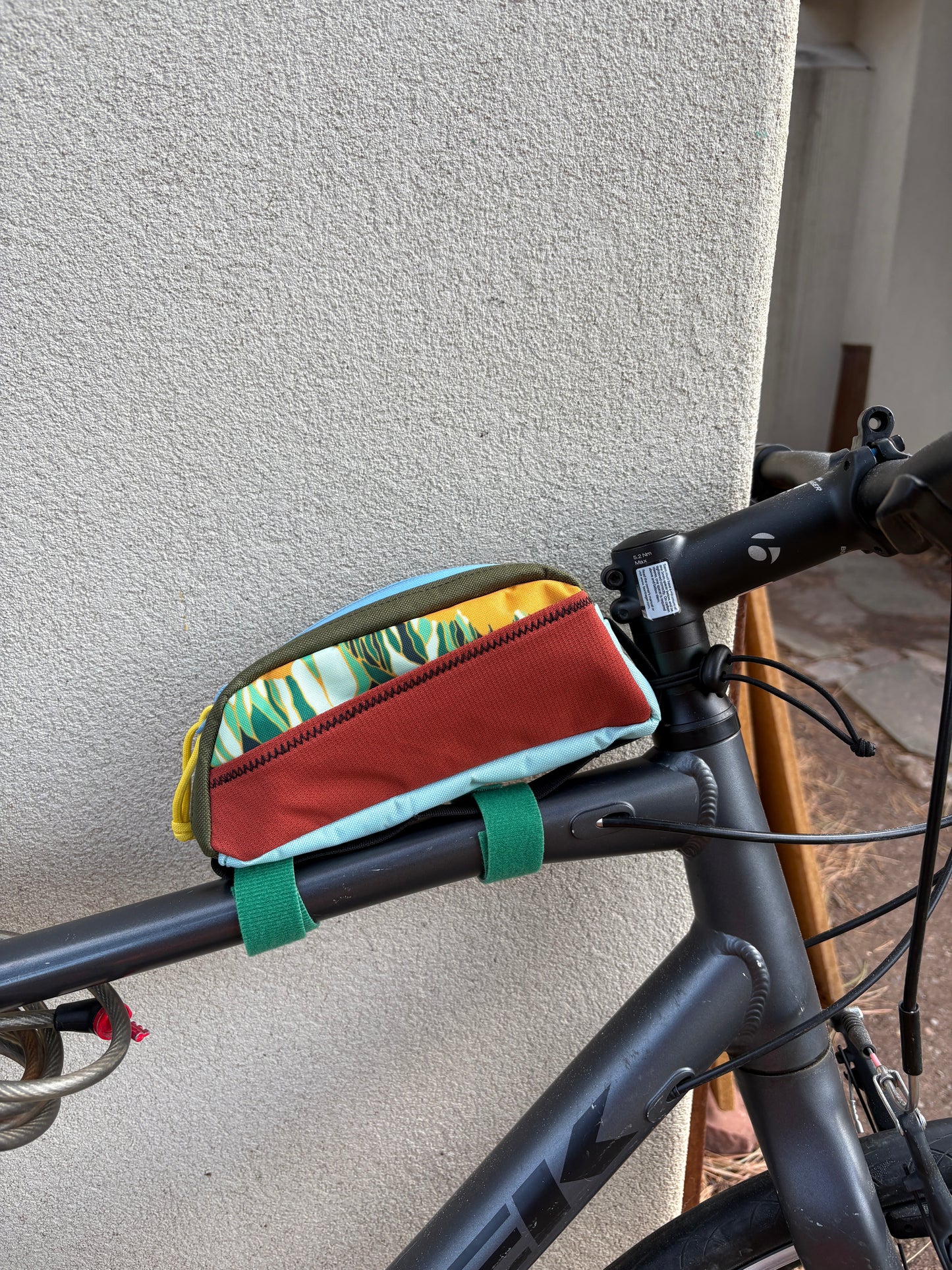 Minarets Front Top Tube Bag