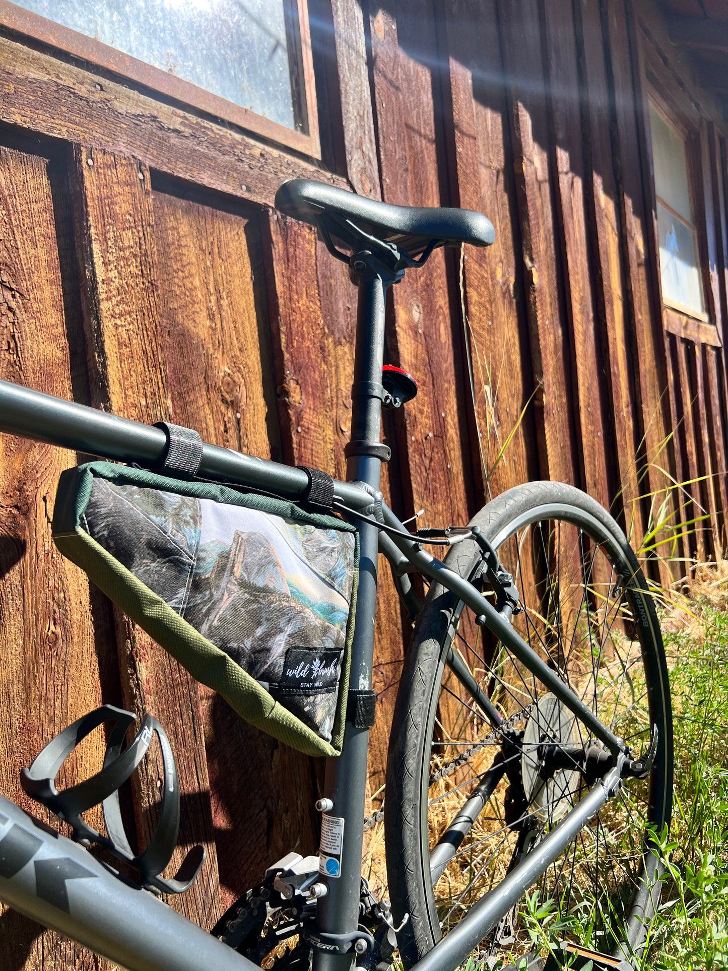 Tunnel View Medium Frame Bag
