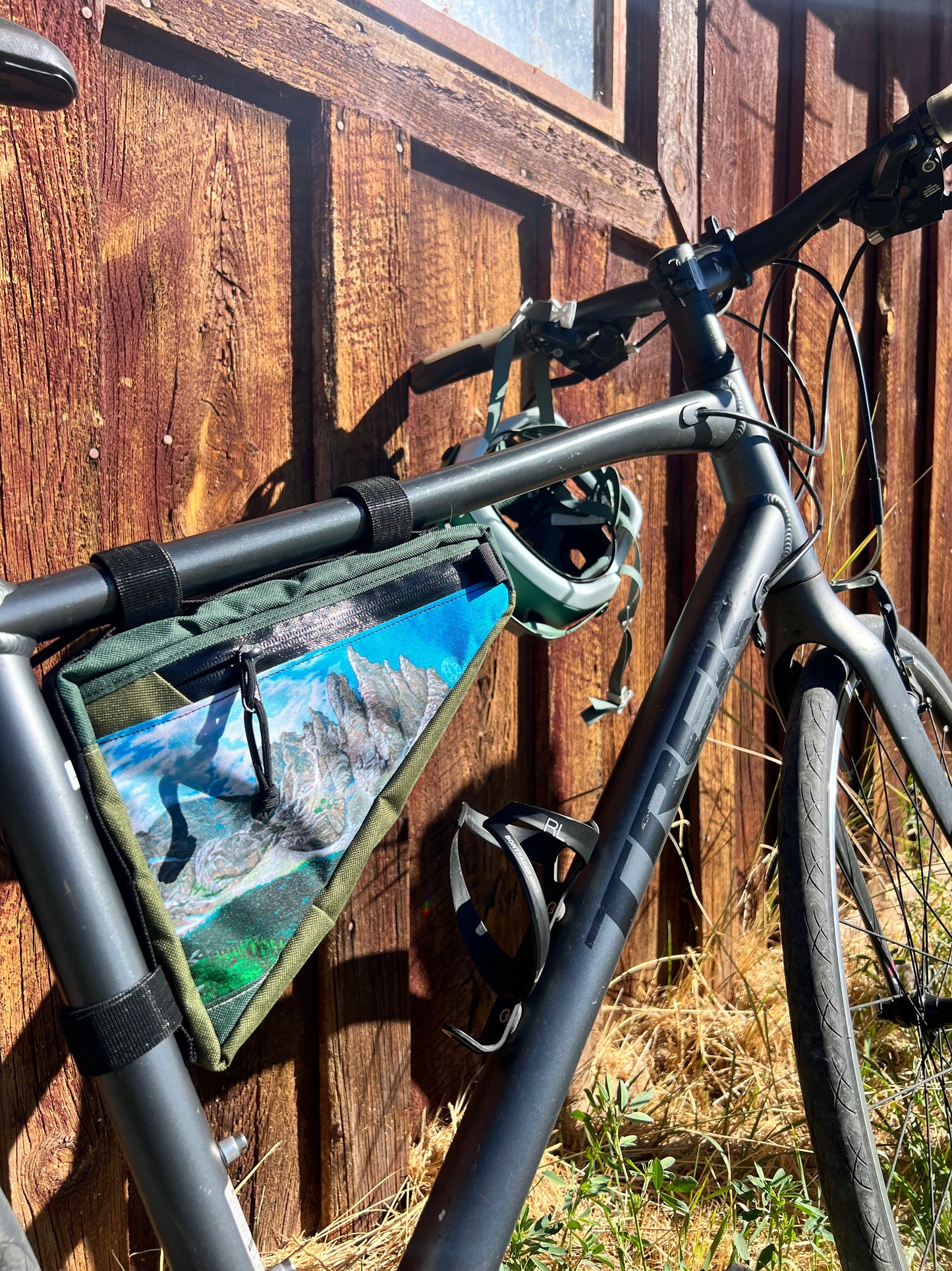 Tunnel View Medium Frame Bag