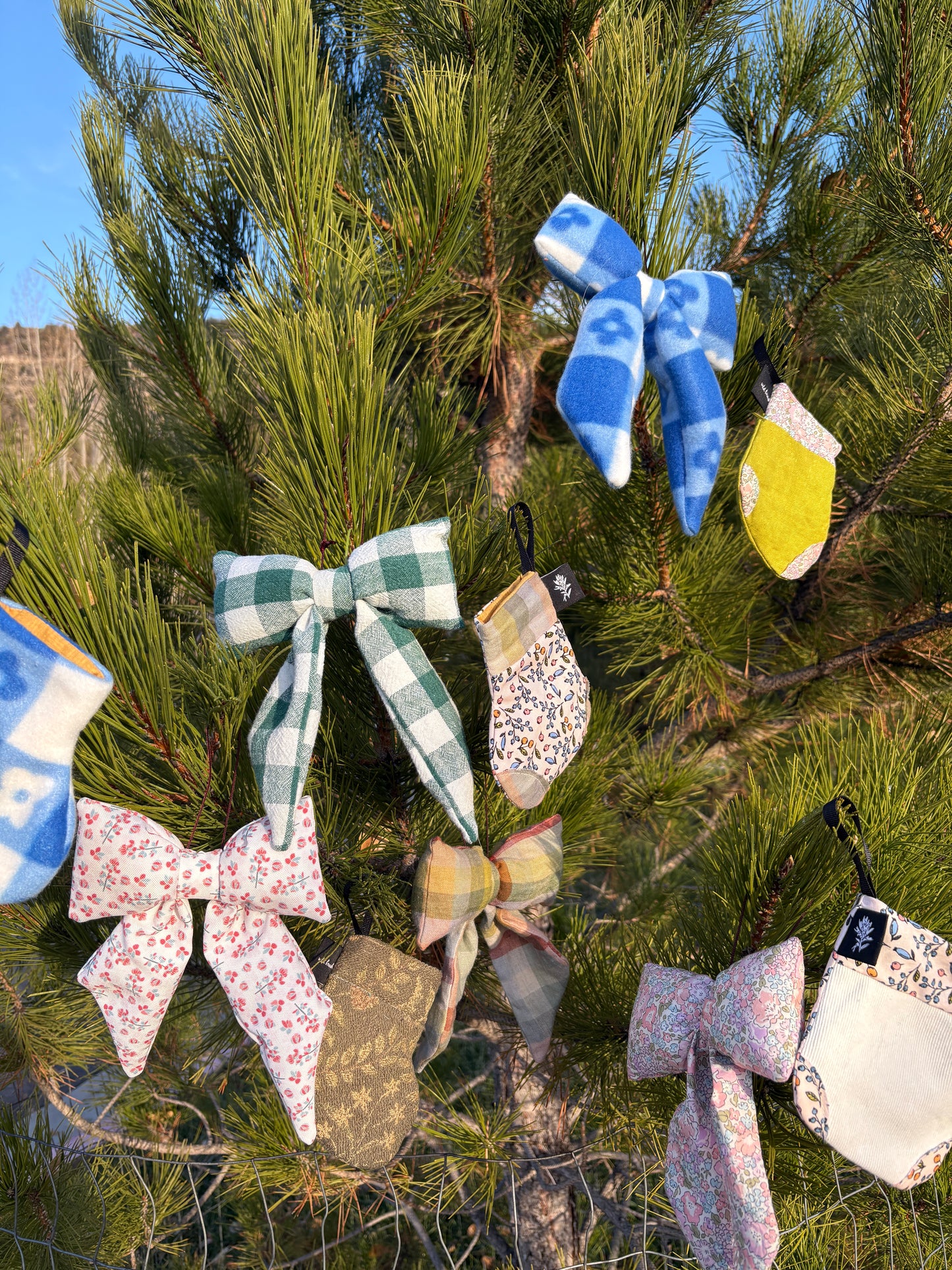 Plush Ornament Bow