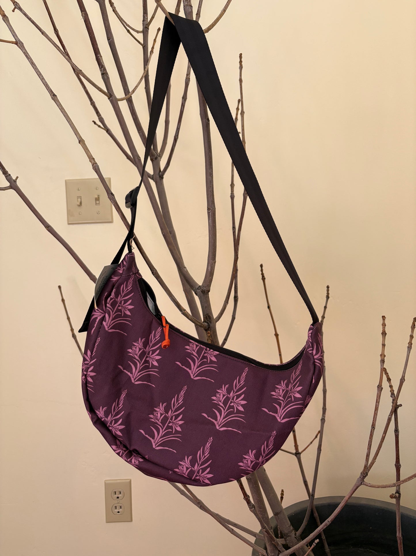 Desert Lily Doughboi Crescent Bag